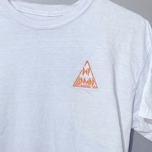 Def Leppard embroidered white tee